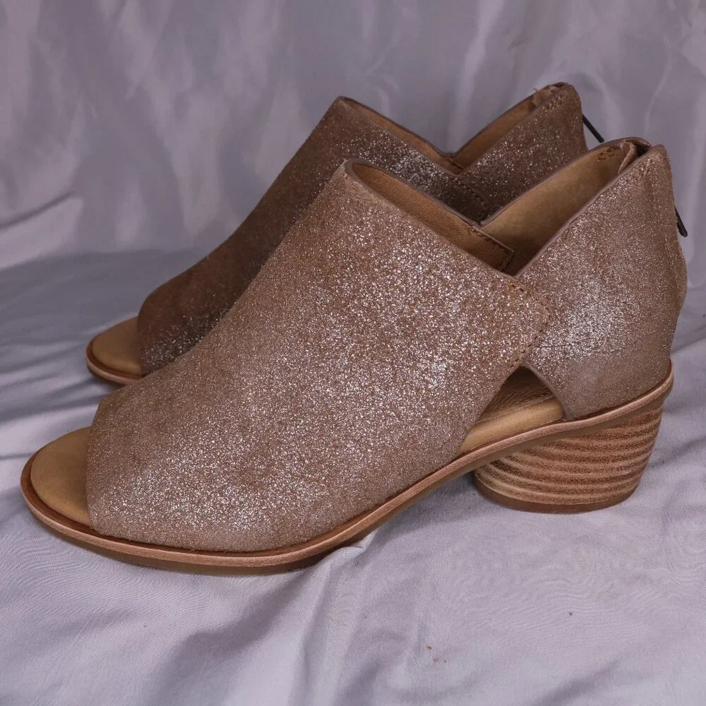 Sofft Glitter Open Toe Ankle Booties Block Heel Size 8 NEW Without Box - Picture 2 of 8